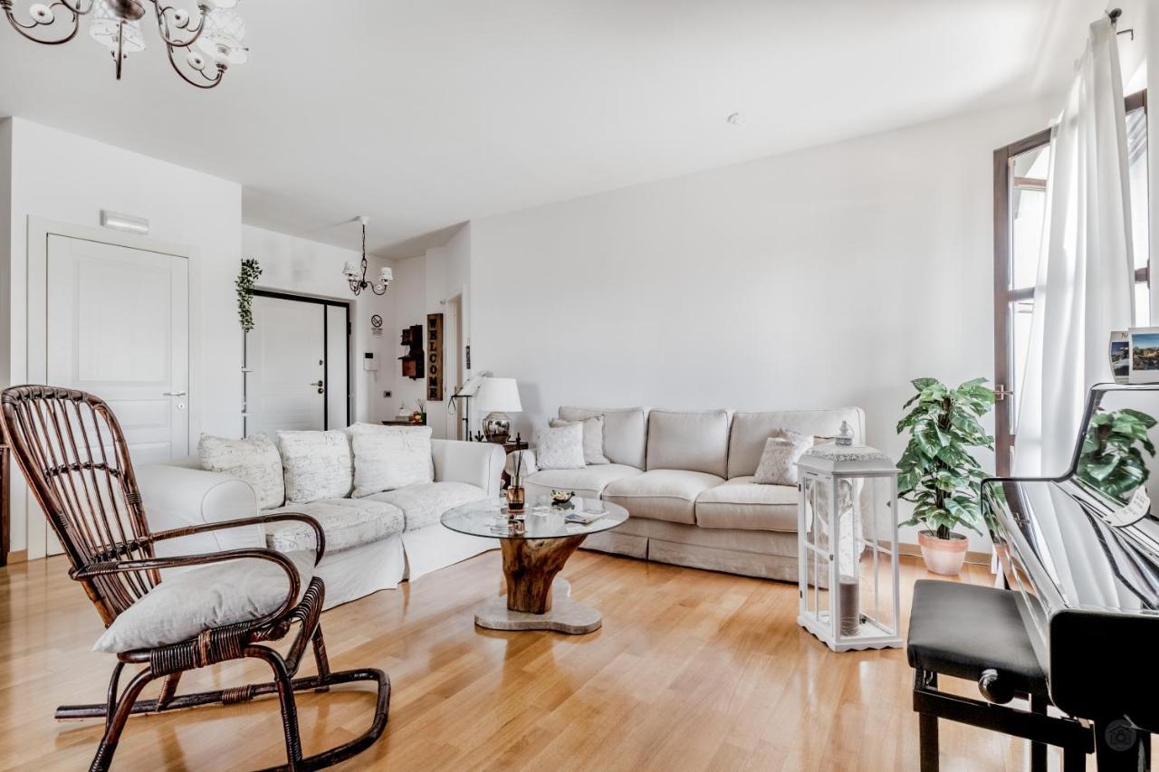 B&B A Casa Di Giulia Guidonia Eksteriør billede